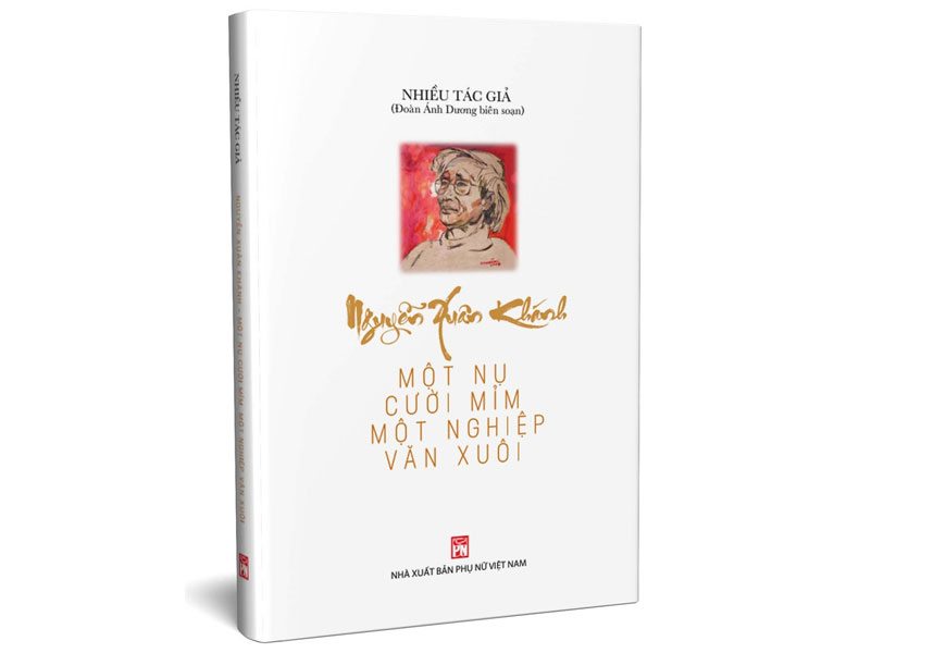 Sách Nguyễn Xuân Khánh - Một nụ cười mỉm, một nghiệp văn xuôi
