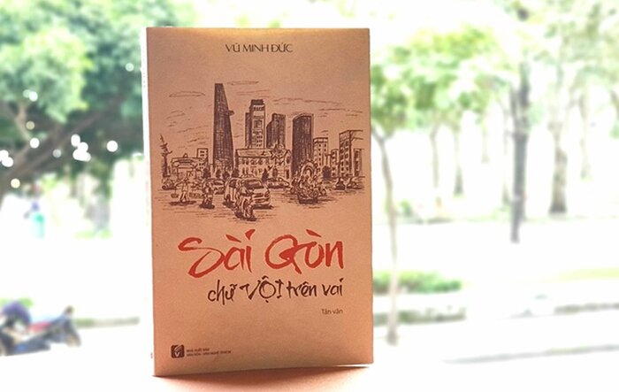 Sài Gòn chữ vội trên vai