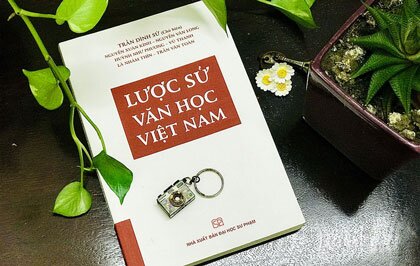 Lược sử văn học Việt Nam: Lời mời đến với văn học Việt