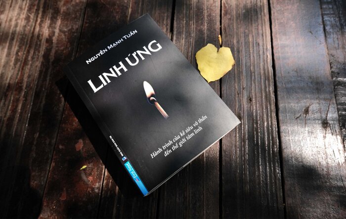 Linh ứng - Hành trình tâm linh của kẻ siêu vô thần hay khúc tráng ca của một thế hệ