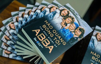 Hào Quang Bóng Tối - The Real Story Of ABBA: Ban nhạc huyền thoại Thụy Điển ABBA và câu chuyện phía sau ánh đèn