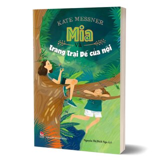 Mia Và Trang Trại Dế Của Nội