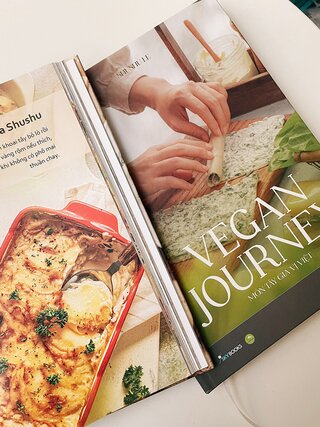 Vegan Journey - Món Tây Gia Vị Việt (Bìa Cứng)