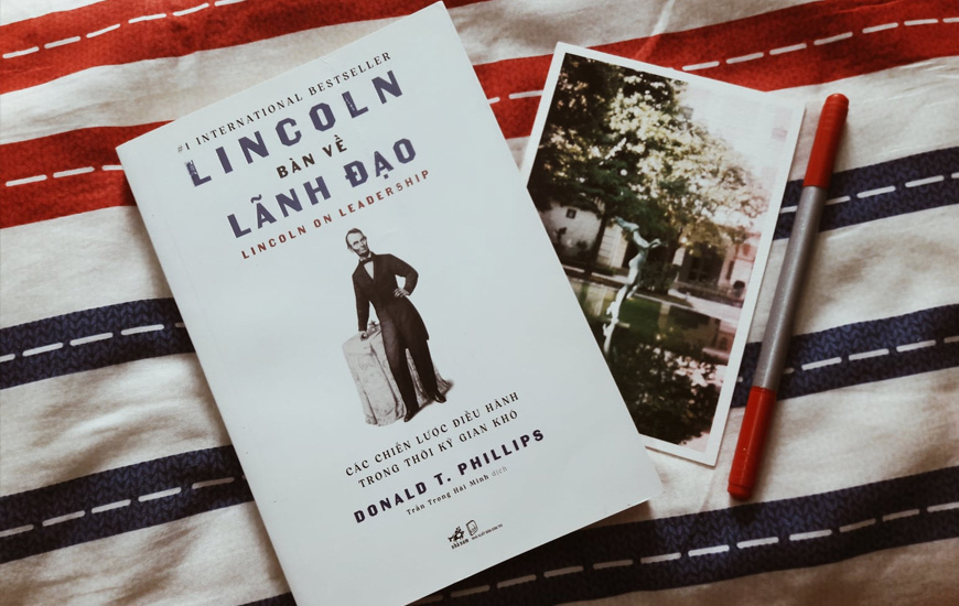 Sách "Lincoln Bàn Về Lãnh Đạo" của tác giả  Donald T. Phillips - 2