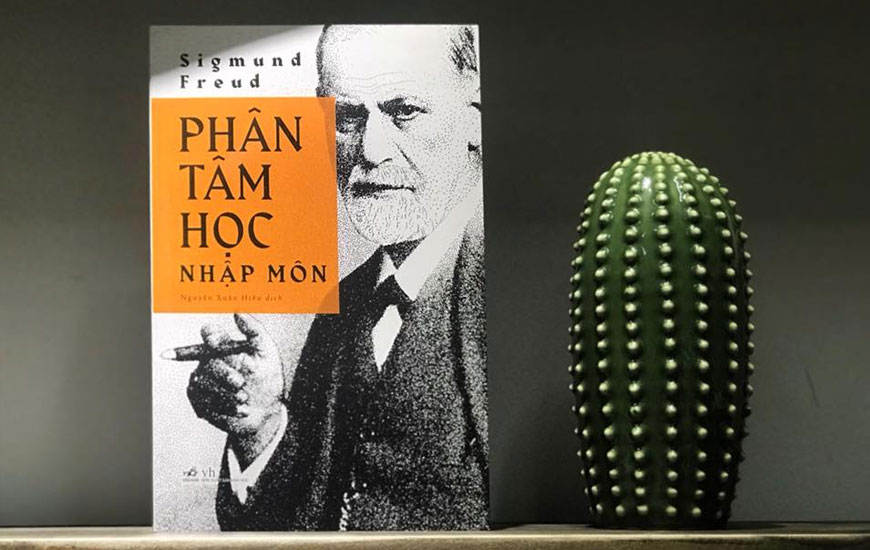 Sách "Phân Tâm Học Nhập Môn" của tác giả  Sigmund Freud