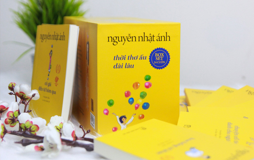 Boxset 24 Cuốn - Thời Thơ Ấu Dài Lâu (Phiên Bản Boxset Vàng Ấm Áp). Tác giả Nguyễn Nhật Ánh