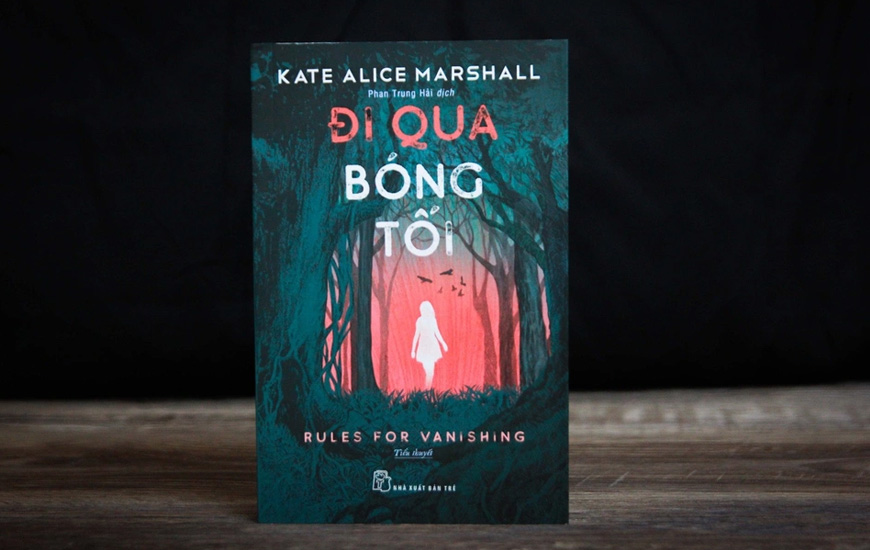 Đi Qua Bóng Tối - Kate Alice Marshall