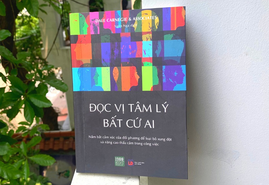 Sách Đọc Vị Tâm Lý Bất Cứ Ai. Tác giả Dale Carnegie