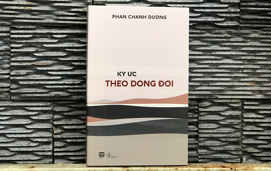 /ky-uc-theo-dong-doi