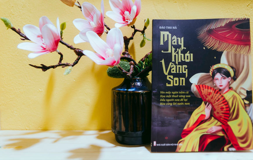 Sách "Mây Khói Vàng Son" của tác giả Đào Thu Hà