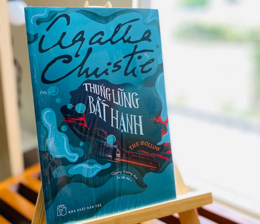 Sách Thung Lũng Bất Hạnh. Tác giả Agatha Christie