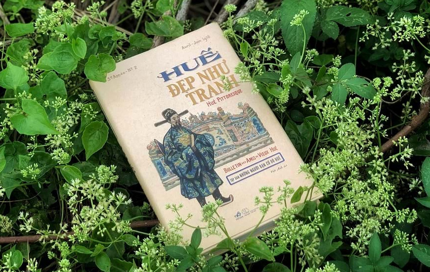 Huế Đẹp Như Tranh - Hué Pittoresque (Bìa Cứng)