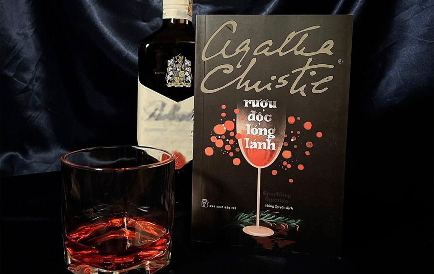 Rượu Độc Lóng Lánh - Agatha Christie