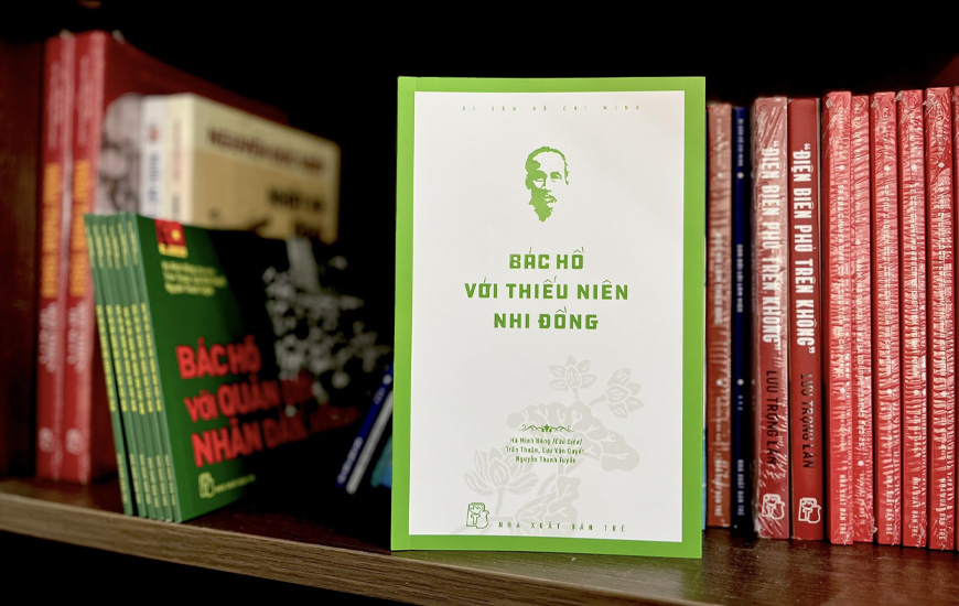 Di Sản Hồ Chí Minh - Bác Hồ Với Thiếu Niên Nhi Đồng
