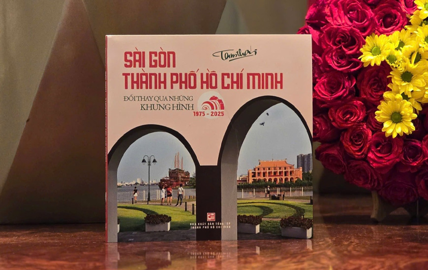 Sài Gòn Thành Phố Hồ Chí Minh - Đổi Thay Qua Những Khung Hình (1975 - 2025) - Tam Thái