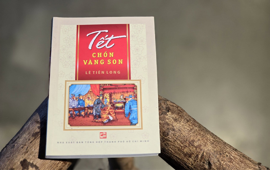 Tết Chốn Vàng Son - Lê Tiên Long