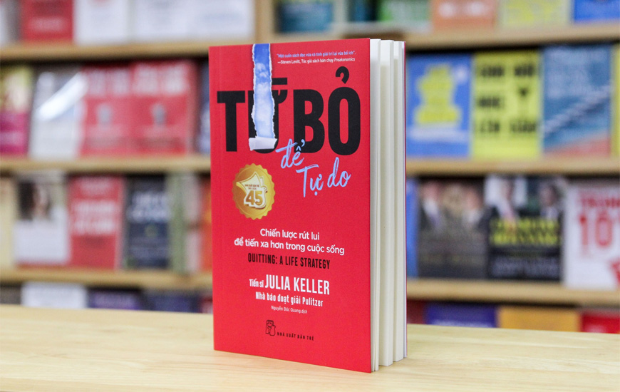 Từ Bỏ Để Tự Do - Julia Keller