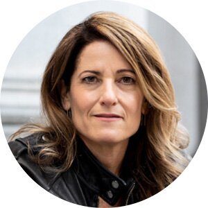 Tác giả Larissa Zimberoff