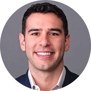 Logo Adam Braun