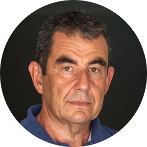 Logo Ari Shavit